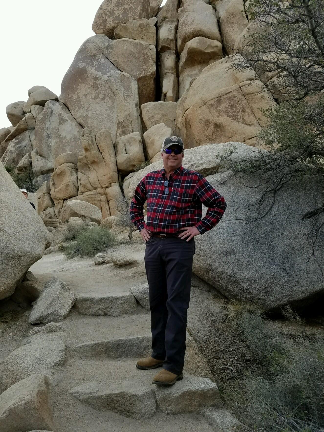 hidden-vally-lyle-at-entrance