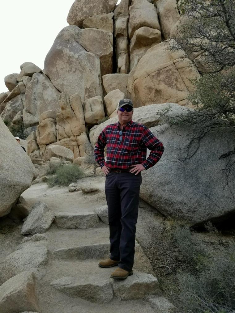 hidden-vally-lyle-at-entrance