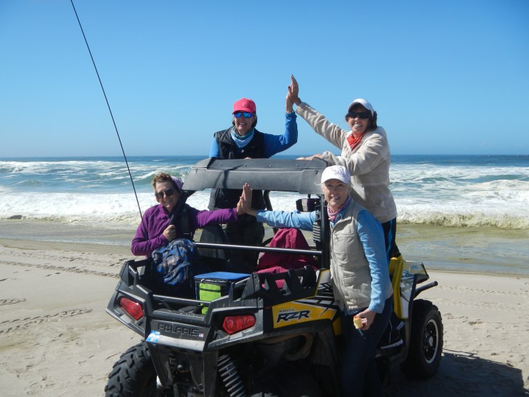 patty-terrie-jill-denise-at-ocean